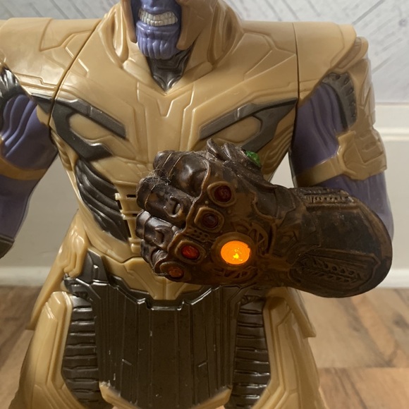 THANOS  Endgame Titan Hero THANOS  Talking Marvel Avengers - Picture 8 of 11
